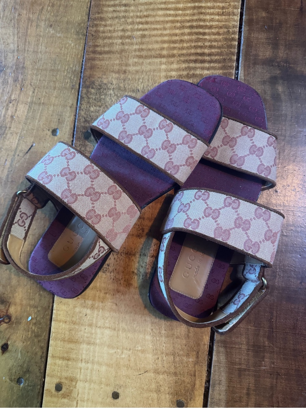Authentic Gucci Sandals - Picture 3 of 5